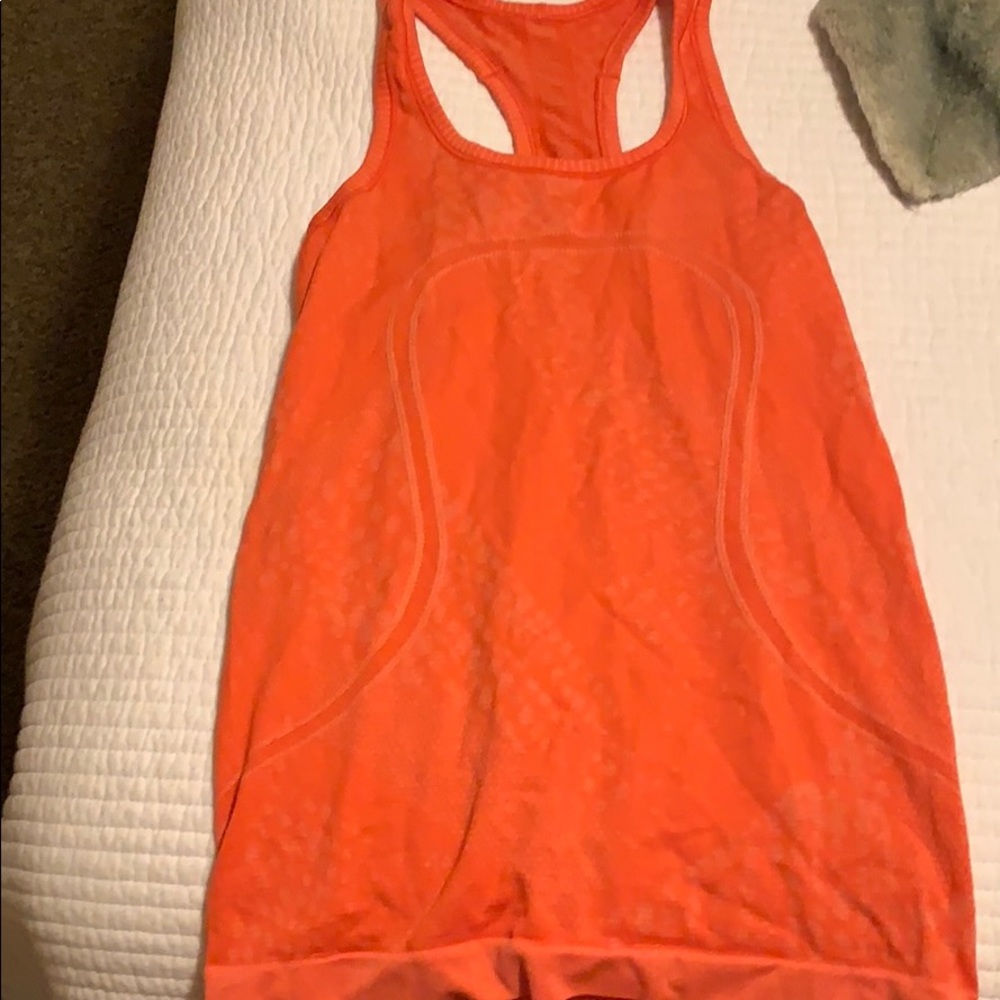 lulu lemon tight tank swiftly!!!